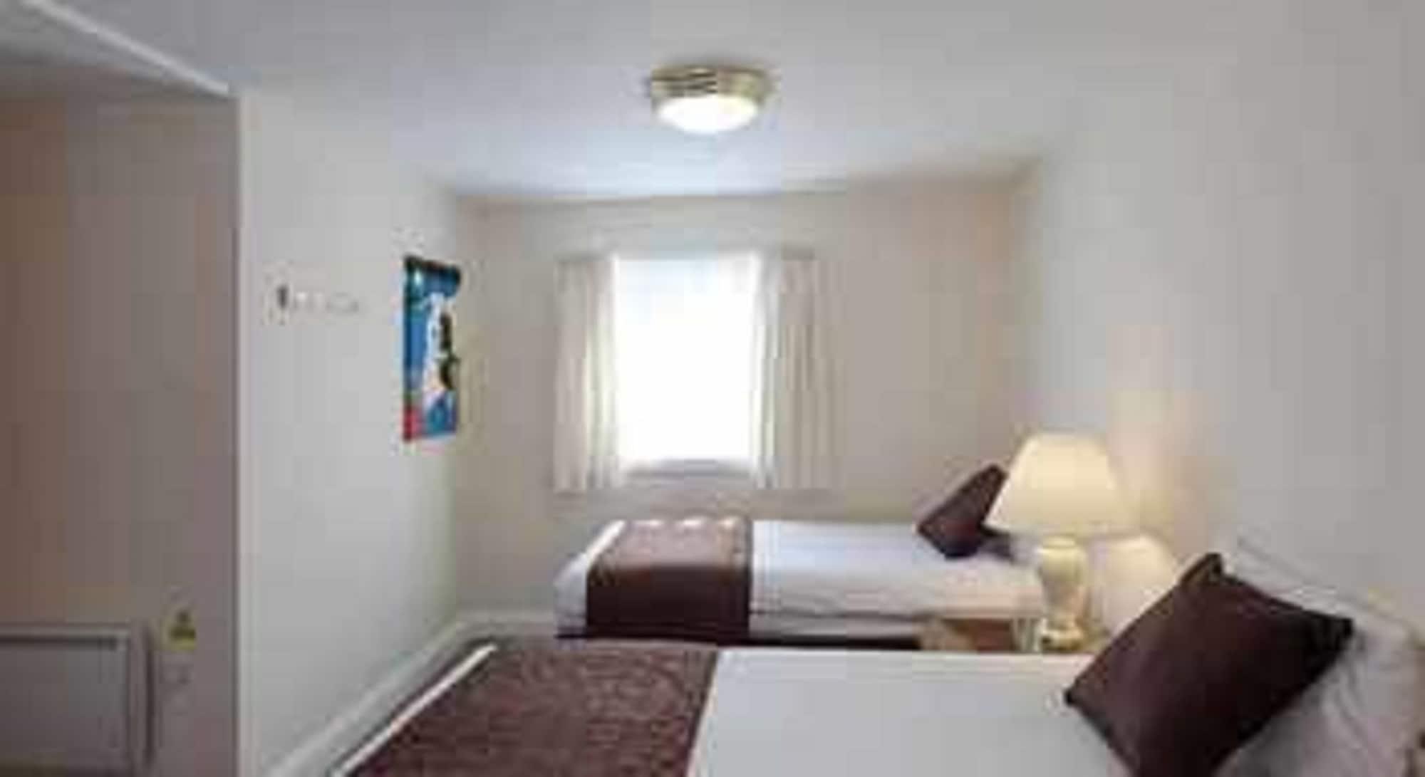 Russ Hill Hotel Charlwood Eksteriør bilde