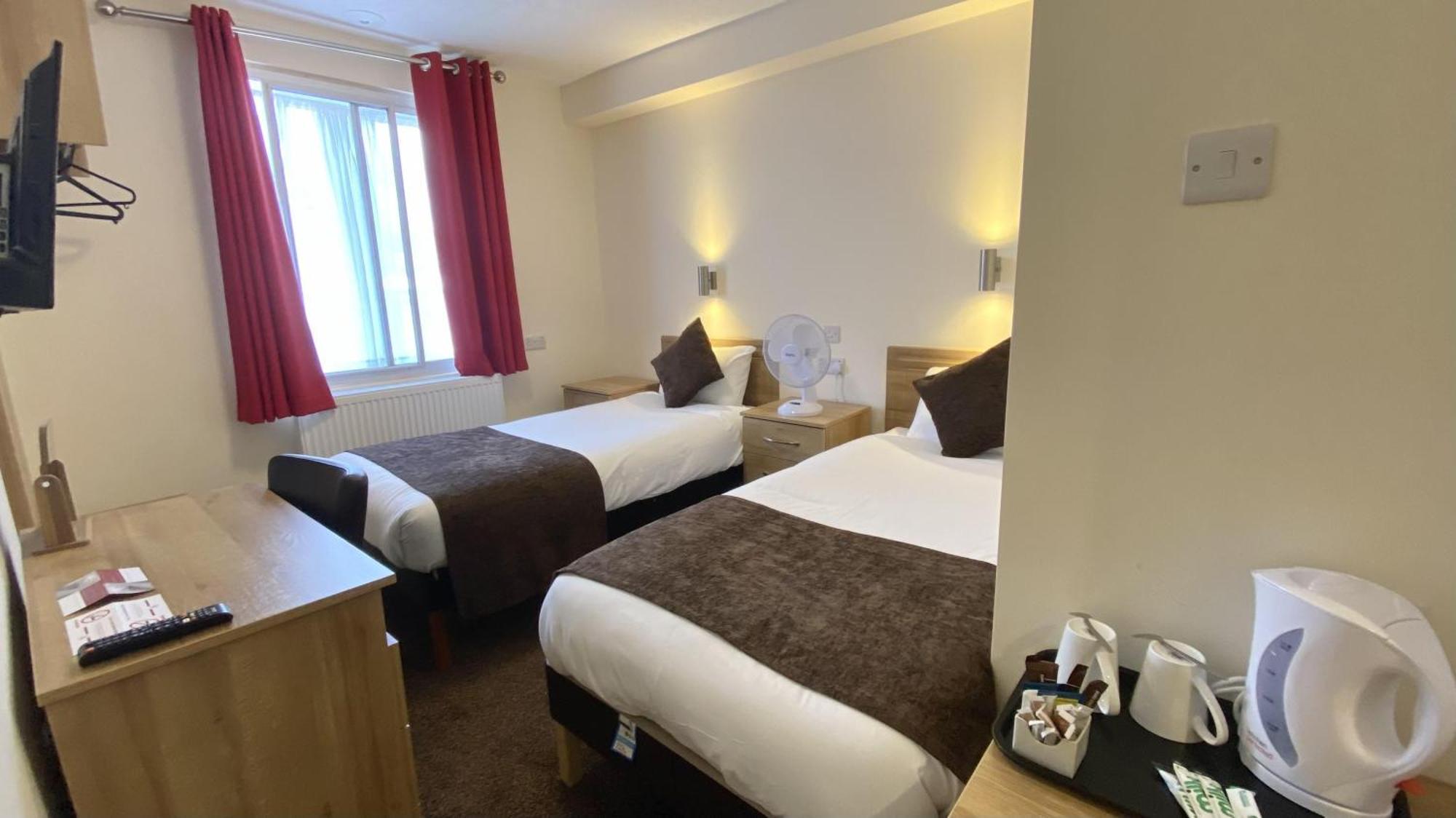 Russ Hill Hotel Charlwood Rom bilde