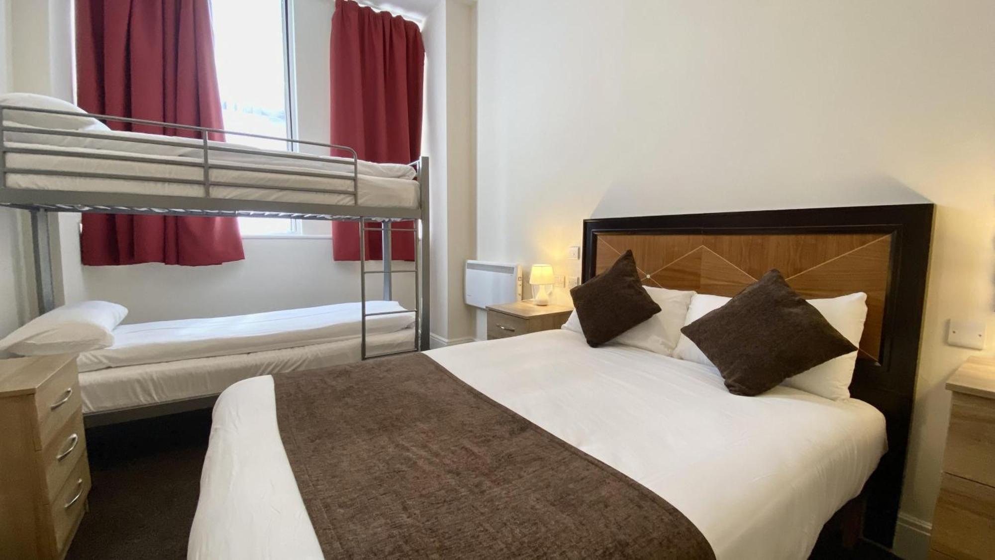 Russ Hill Hotel Charlwood Rom bilde