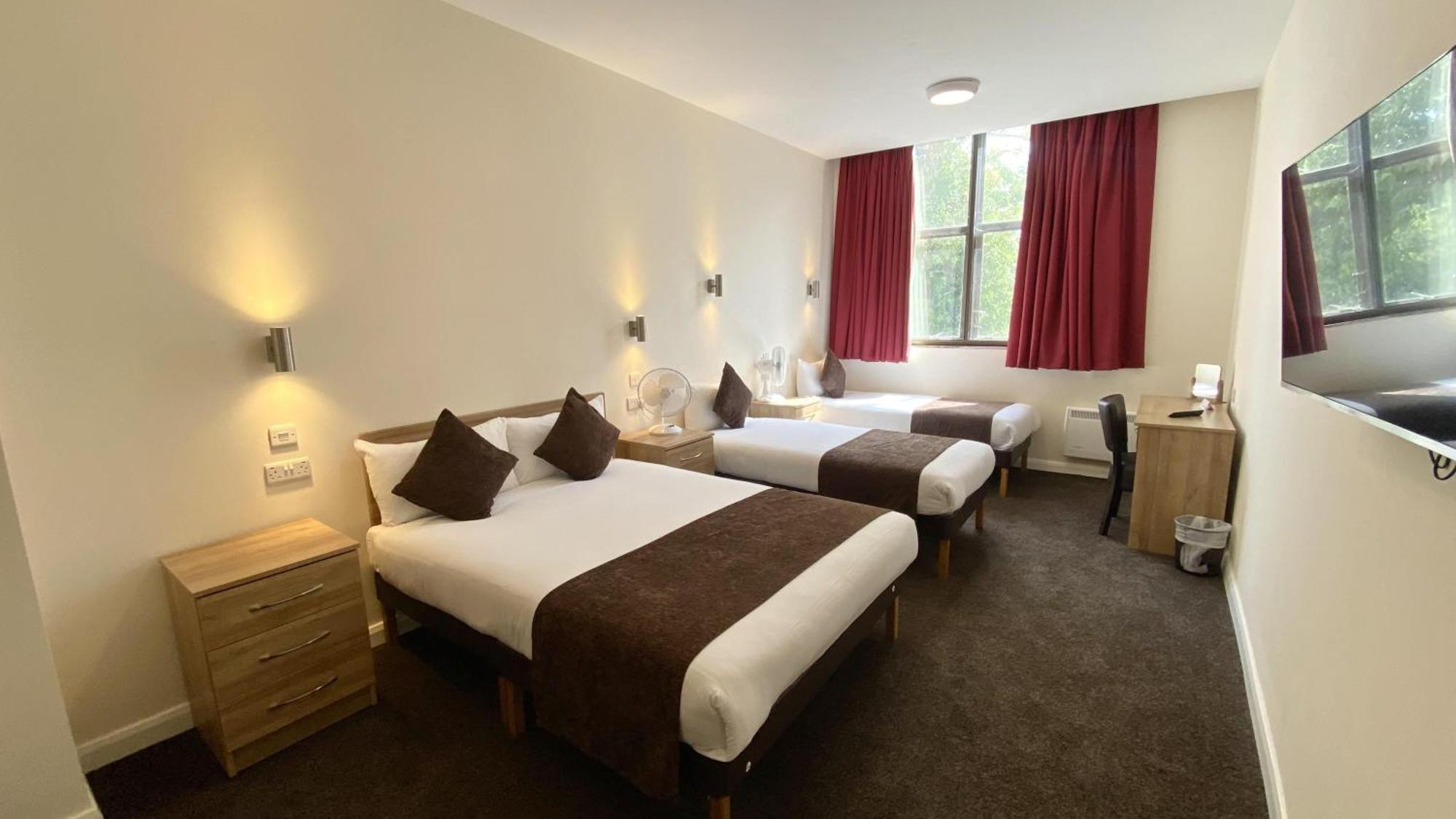 Russ Hill Hotel Charlwood Rom bilde
