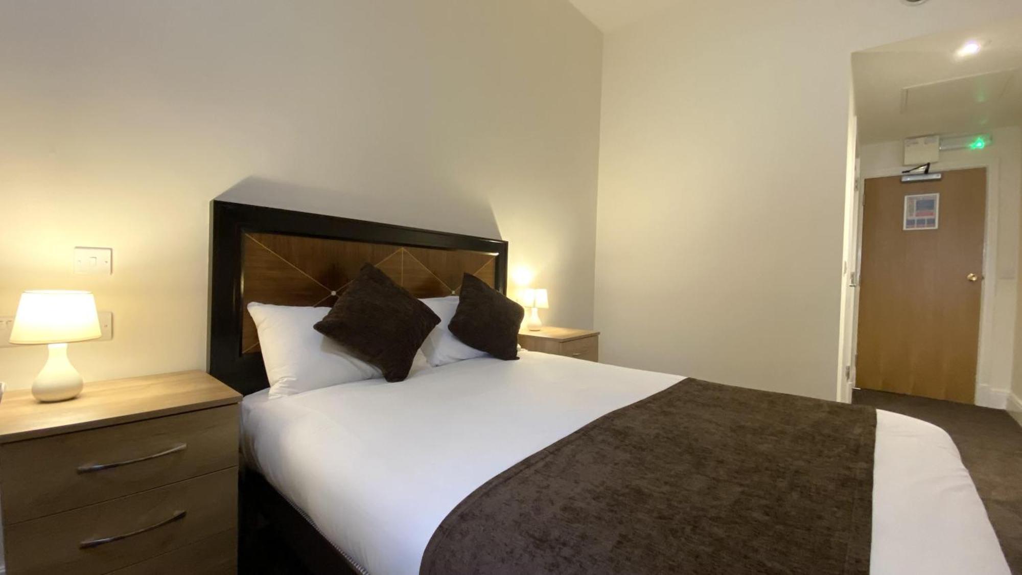 Russ Hill Hotel Charlwood Rom bilde